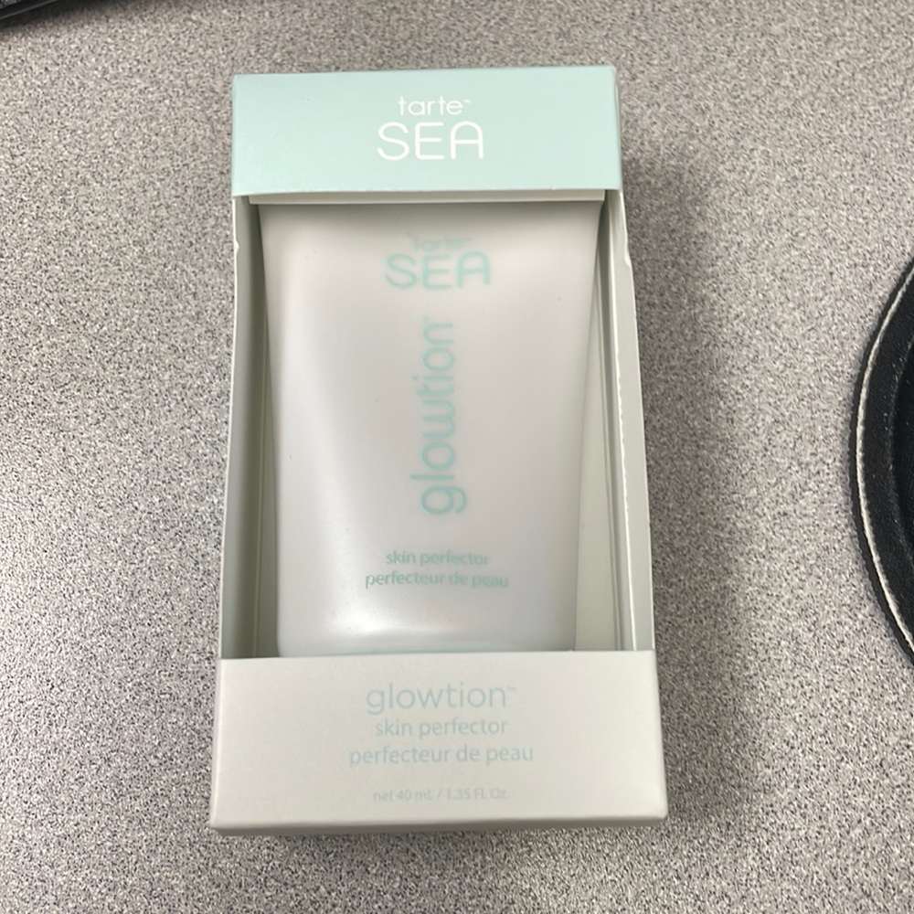 Tart sea glowtion skin perfecter
